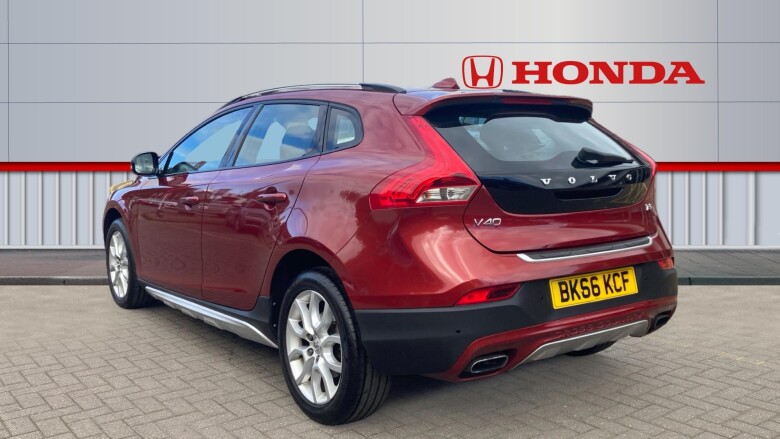 Volvo V40 T3 [152] Cross Country Pro 5dr Geartronic Petrol Hatchback